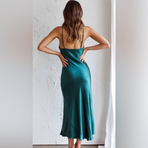 Selfie Leslie BLACK Downtown Cami Strap Front Split MIDI Dress, Size Medium (v) - Picture 2 of 11